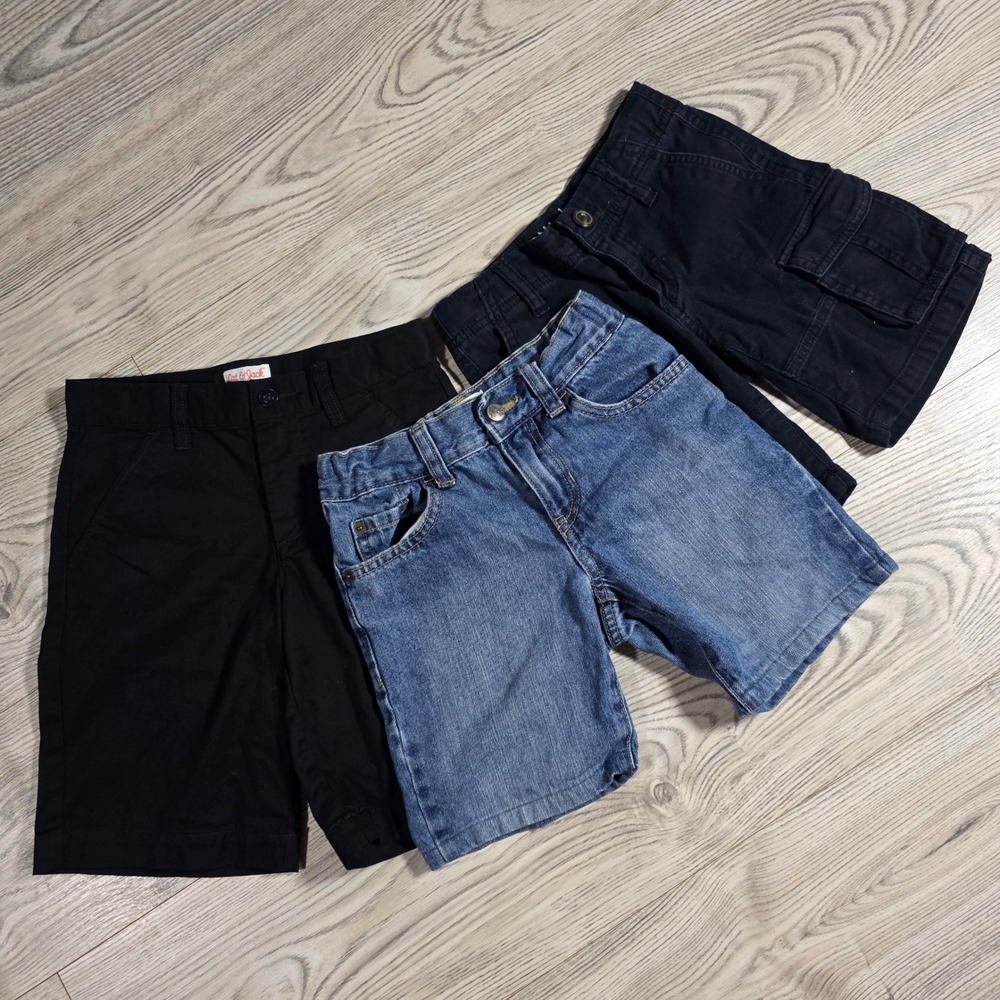 Bundle 3 Boys Shorts - Size 6 and 7 - Arizona, Cat & Jack, Children's Place